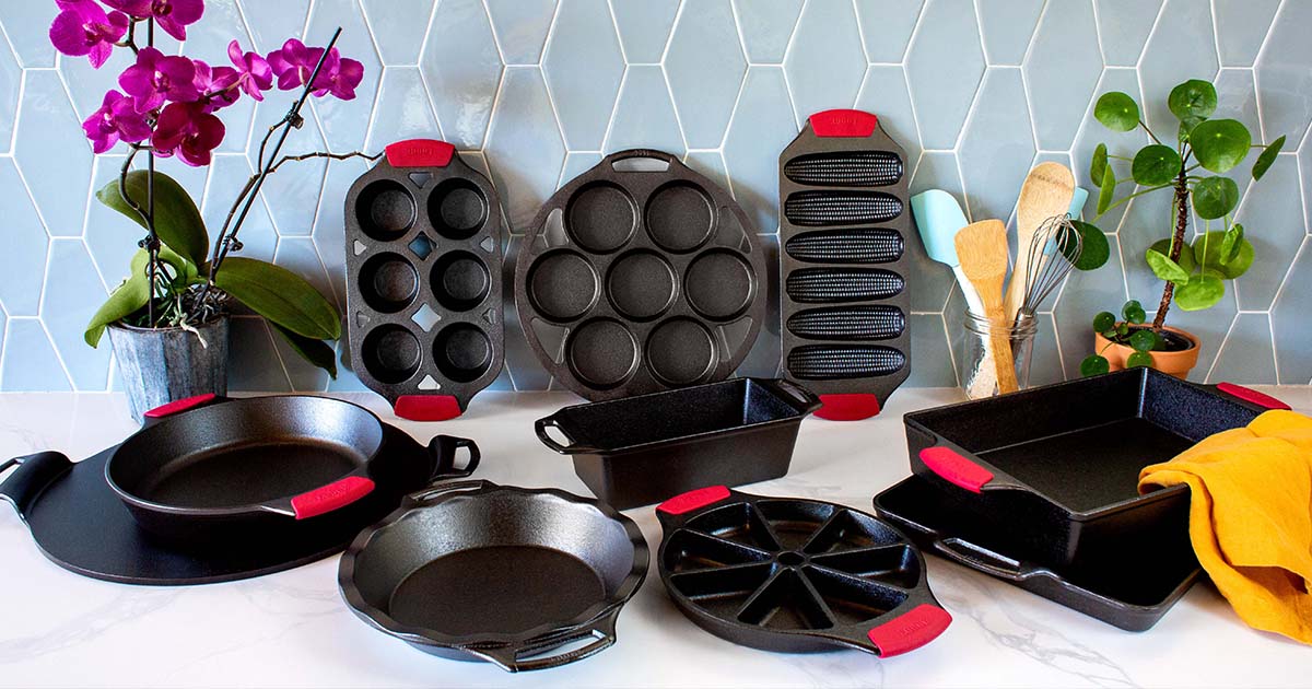 2022 Seasoned Cast Iron Bakeware with Grips