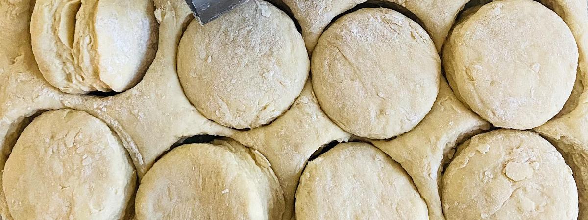 Texas Pete's, stuffed biscuits, Lodge Castiron