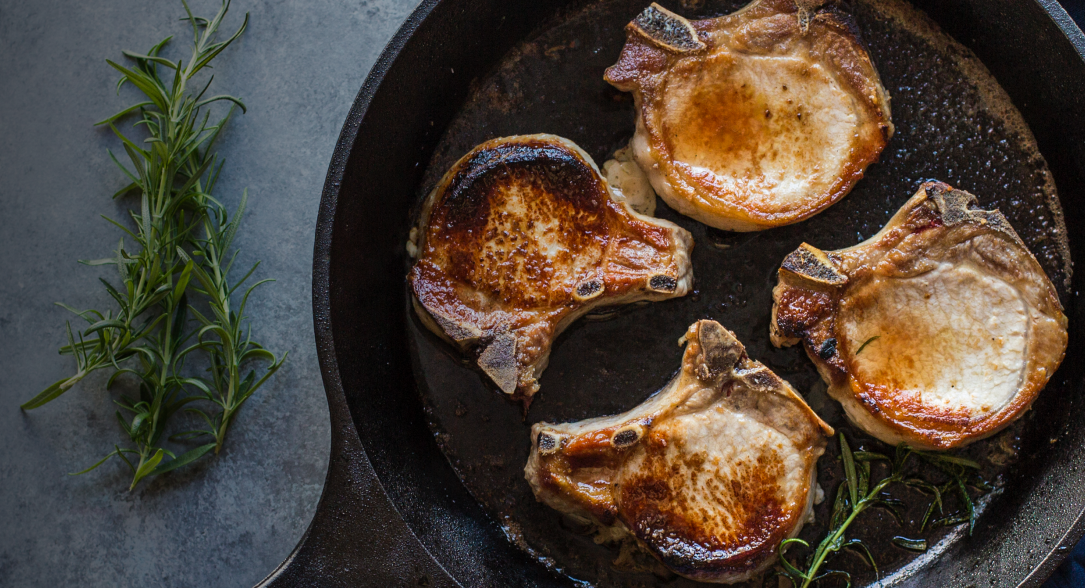 Cast Iron cookware: Benefits, uses and essential products