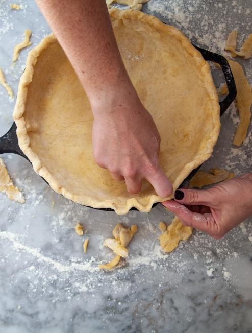 Lodge Cast Iron - Get two cast iron pie pans for $39.95 and bake beautiful  pies all summer long. 🥧 Shop now