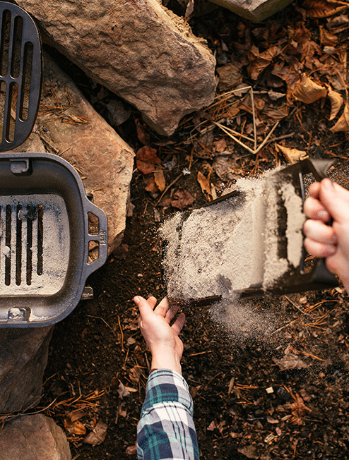 How to Clean and Store the Sportsman's Pro Cast Iron Grill™