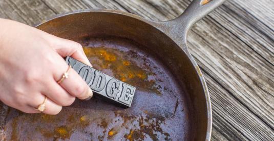 how-to-restore-and-season-a-rusty-cast-iron-skillet-lodge-cast-iron