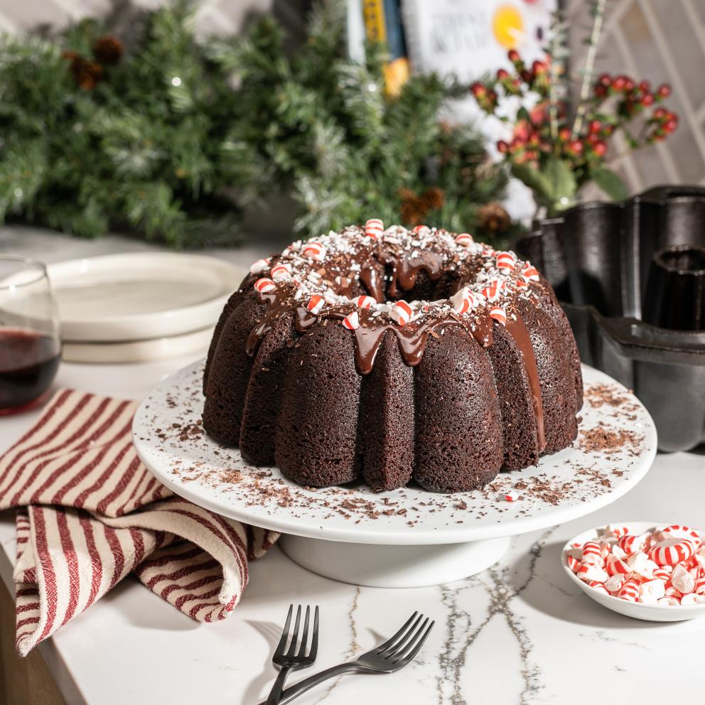 Lodge fluted shop cake pan