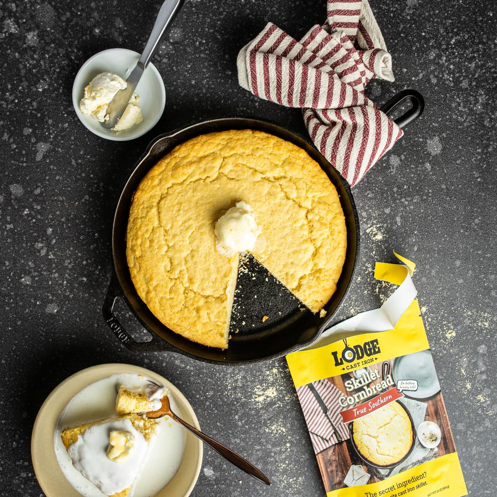 Lodge cornbread outlet skillet