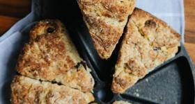 Old Mountain Cast Iron Scone Pan @createdbydiane Cherry Scone