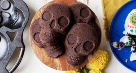 First run with my Lodge Sugar Skull Cake pan - Impressive results