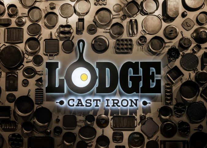 Lodge Manufacturing Family Ties - Taste of the South